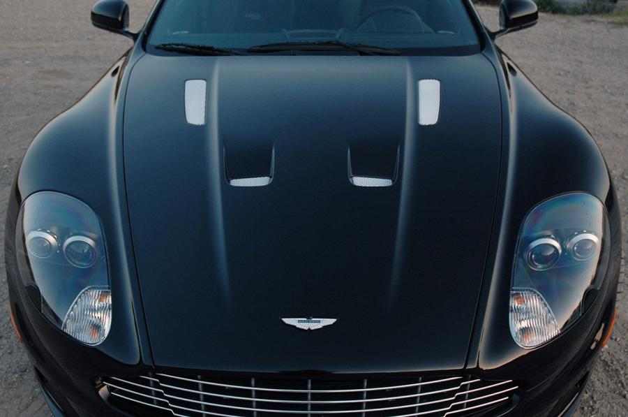 Детали экстерьера Aston Martin DBS Carbon Black Edition 2010 года  (NA) (фото 32 из 35)
